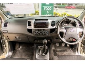 2014 Toyota Hilux Vigo 2.5 CHAMP SMARTCAB Prerunner E Pickup MT รูปที่ 4