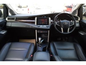 TOYOTA INNOVA 2.8 V CRYSTA รูปที่ 4