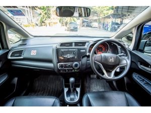 2017 Honda Jazz 1.5 S i-VTEC Hatchback AT รูปที่ 4