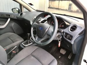 FORD FIESTA 1.4 S 4DR 2010 AT ไมล์วิ่งหลักหมื่น รูปที่ 4