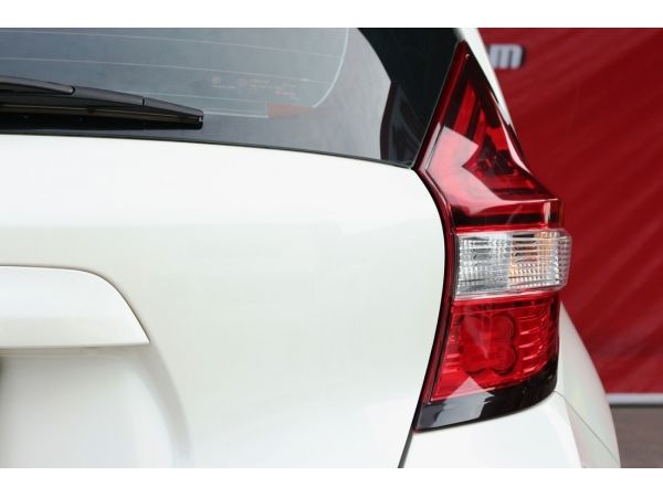 Nissan Note 1.2 ( ปี 2017 ) V Hatchback AT รูปที่ 4