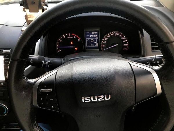 ขาย ISUZU D-MAX SPACE CAB Hi-Lander 2.5 Z DDi Z Vgs ปี 2014 (รถบ้านเจ้าของขายเอง) รูปที่ 4