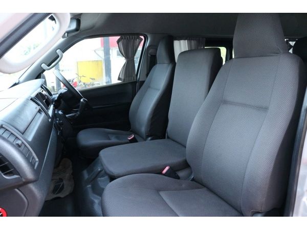 Toyota Hiace 3.0 COMMUTER (ปี2014) D4D Van MT รูปที่ 4