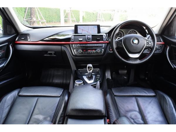 BMW 320i 2.0 F30 (ปี 2015) Sedan AT รูปที่ 4