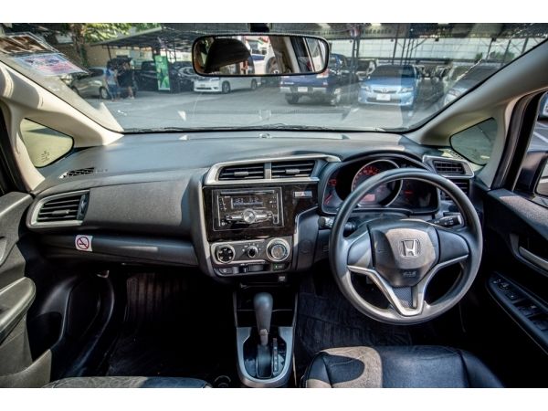 2017 Honda Jazz 1.5 S i-VTEC Hatchback AT รูปที่ 4