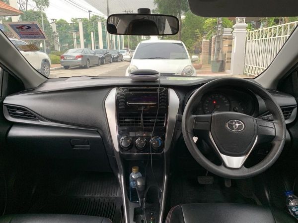 Toyota Yaris Ativ 1.2J 2019 สีดำ มือเดียว รูปที่ 4