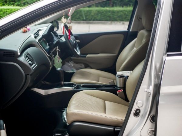 Honda City Vบวก ออกป้ายแดงธันวา2014 (จด 2015) เครื่องเบนซิน 1.5 i-vtec รถมือเดียว เจ้าของขายเอง รูปที่ 4