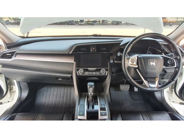 2016 Honda CIVIC 1.8 EL รูปที่ 4