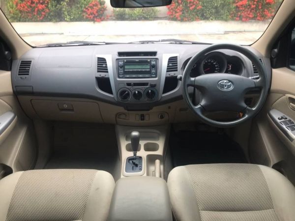 Toyota Vigo 4DR 3.0G  A/T 2010 รูปที่ 4