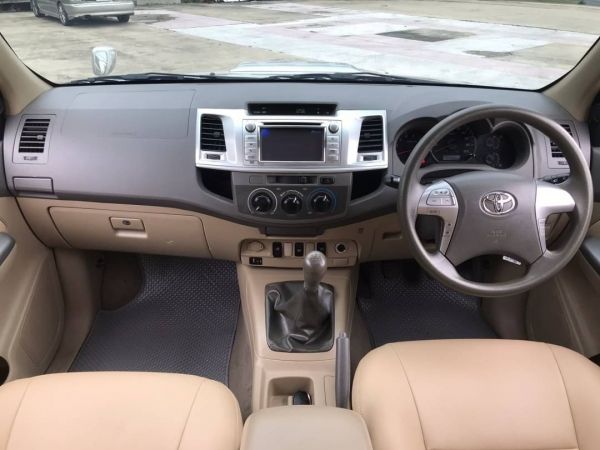 Toyota Vigo 4DR 3.0G Prerunner MT 2013 รูปที่ 4