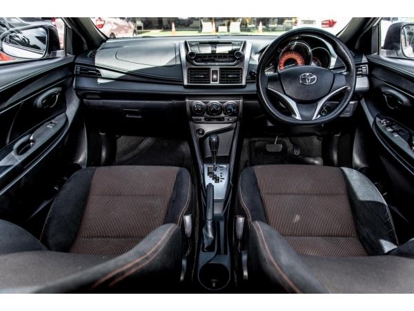 2016 Toyota Yaris 1.2 E รูปที่ 4