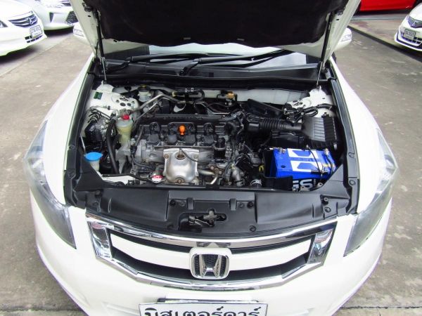 จัดได้เต็ม ฟรีดาวน์ แถมประกันภัย 2011 HONDA ACCORD 2.0 E รูปที่ 4