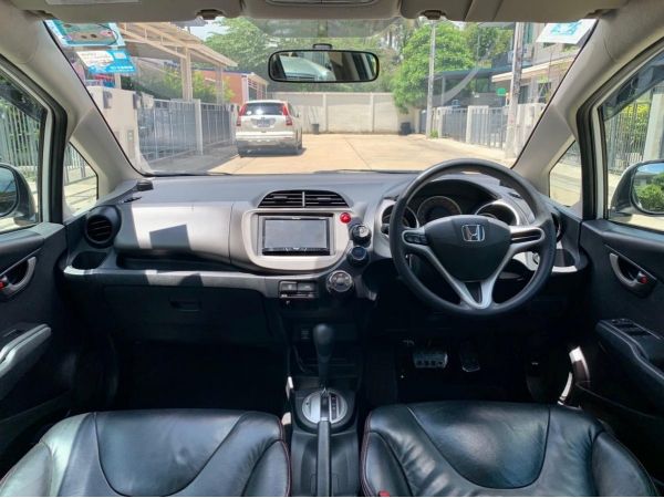 Honda Jazz GE 1.5SV 2013  ฟรีดาวน์ รูปที่ 4