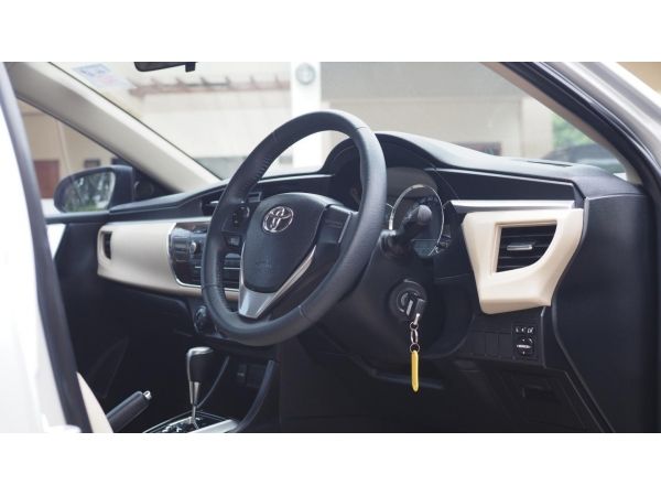 TOYOTA COROLLA ALTIS 1.6G ปี 2015 สีบรอนซ์เงิน รูปที่ 4