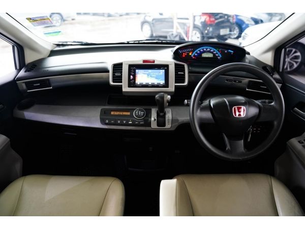 HONDA FREED 1.5 E AT ปี 2010 รถบ้าน รถสวยกริ๊ป ขายถูก รูปที่ 4