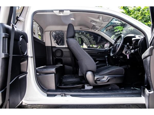 2019 Toyota Hilux Revo 2.4 SMARTCAB Z Edition J Plus Pickup รูปที่ 4