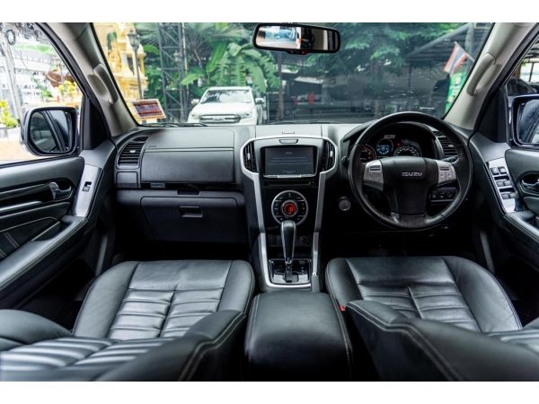 C5744 2019 Isuzu Mu-x 1.9 DA DVD 2WD The Onyx Navi รูปที่ 4