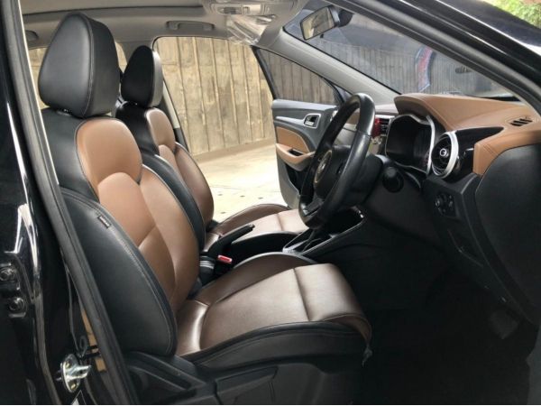 2018 MG ZS 1.5X i-Smart Sunroof รูปที่ 4
