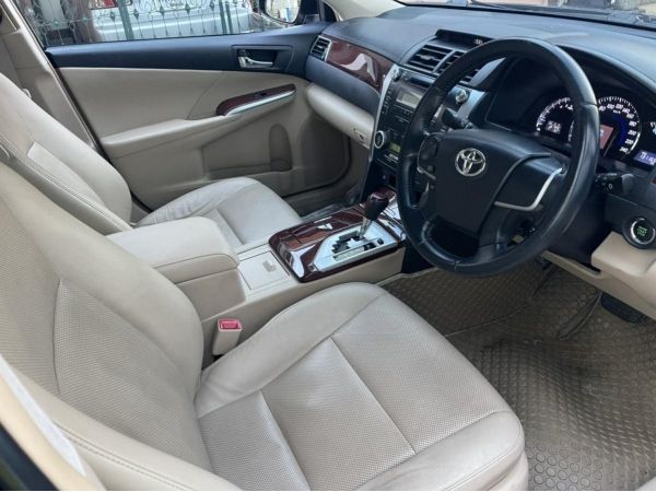 Toyota Camry 2.0 G ออโต้ สีเทา ปี 14 รูปที่ 4