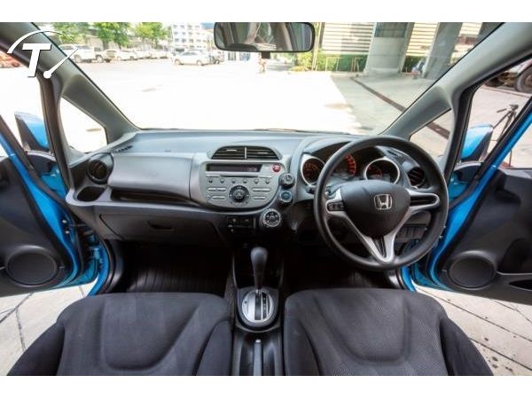 2008 HONDA JAZZ, 1.5 i-VTEC SV โฉม ปี08-14 รูปที่ 4