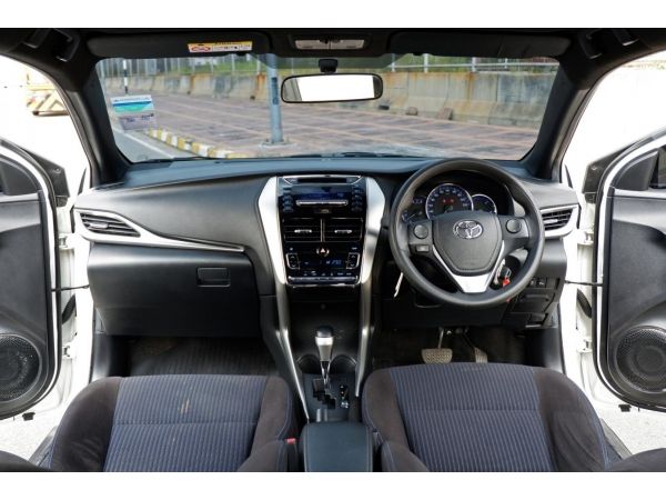 TOYOTA YARIS  1.2E รูปที่ 4