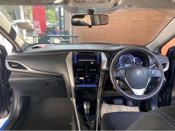 โตโยต้าชัวร์ Toyota Yaris 1.2 Ativ Sedan AT 2017 รูปที่ 4