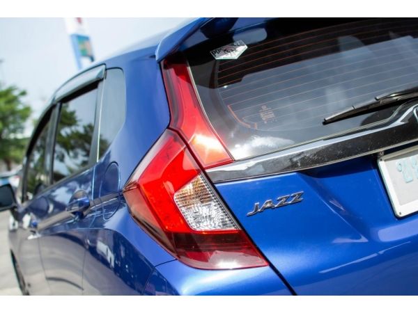 2015 Honda Jazz 1.5 (ปี 14-18) SV i-VTEC Hatchback AT รูปที่ 4