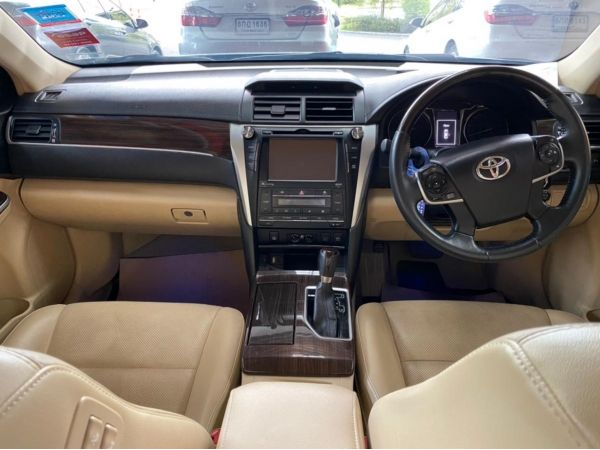 ฟรีดาวน์ Toyota Camry 2.5 Hybrid Navi Sedan AT 2017 รูปที่ 4