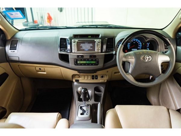 รถครอบครัว Toyota Fortuner 3.0 V 4WD Navi ปี2013 C1209 รูปที่ 4