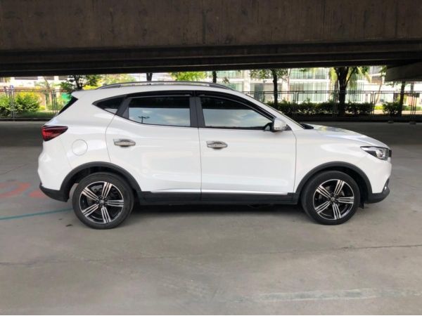 2018 MG ZS 1.5X Sunroof รถมือเดียว ขายจากศูนย์ MG โดยตรง รูปที่ 4