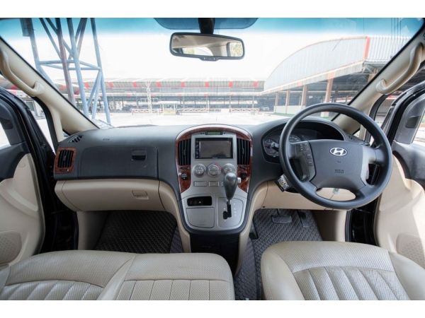 Hyundai H1 2.5 Deluxe ปี2011 AT รูปที่ 4