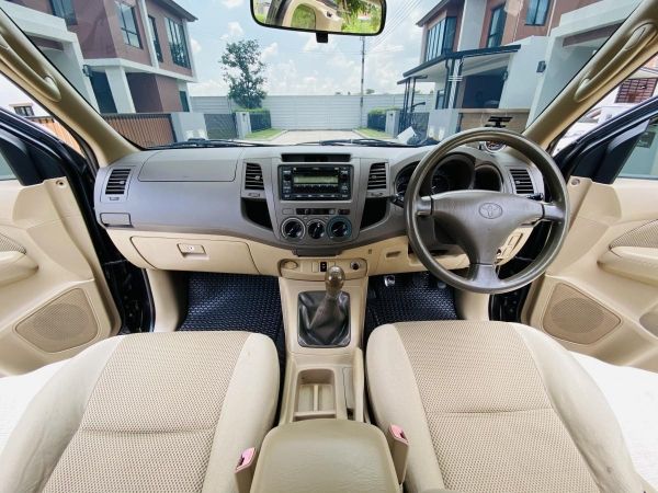 Toyota Vigo Cab3.0 E Prerunner ปี10 รถบ้านรถสวย รูปที่ 4