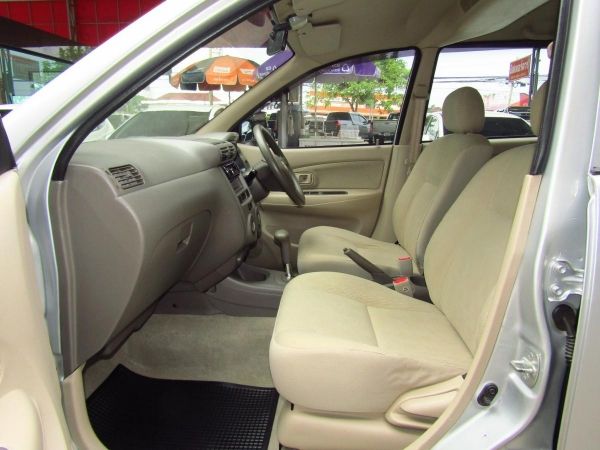 ????TOYOTA AVANZA 1.5 E  ปี 2009 รูปที่ 4