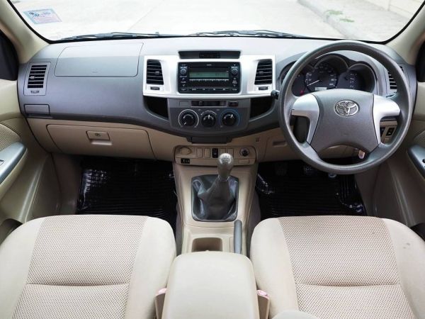 TOYOTA HILUX VIGO CHAMP SMART CAB 2.5 E  เกียร์MANUAL สภาพนางฟ้า รูปที่ 4