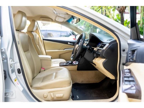 2016 Toyota Camry 2.0 16 G Sedan รูปที่ 4