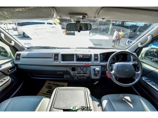 Toyota Hiace 2.5 COMMUTERD4D Van รูปที่ 4