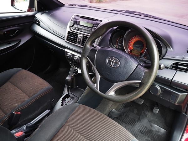 TOYOTA YARIS 1.2 J CVT ปี 2015 จดปี 2016 เกียร์AUTO สภาพนางฟ้า รูปที่ 4