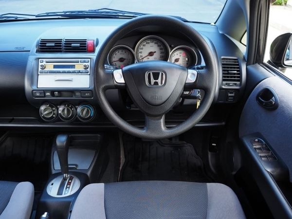 HONDA JAZZ 1.5 E i-DSI (AS)  เกียร์AUTO สภาพนางฟ้า รูปที่ 4