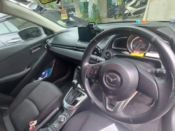 Mazda2 1.3 skyactive hight connect 2016 รูปที่ 3