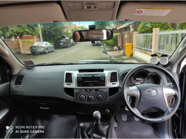 Toyota Hilux Vigo Chouble Cab 4x4 2.5E 4X4 4ประตูสีดํา เกียร์ธรamp Dรมดา ปี 2014 รูปที่ 4