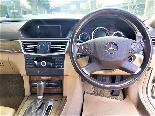 BENZ E200 CGI 1.8 W212 เกียร์AT ปี10 รูปที่ 4