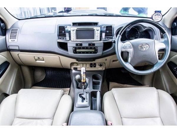 2012 TOYOTA FORTUNER 3.0 V 4WD รูปที่ 4