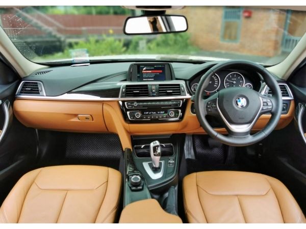 2018 BMW SERIES 3 320d LUXURY รูปที่ 4