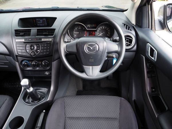 MAZDA BT-50 PRO FREESTYLE CAB 2.2 Hi-Racer (ABS)(MNC) เกียร์MANUAL 6 SPEED สภาพป้ายแดง รูปที่ 4