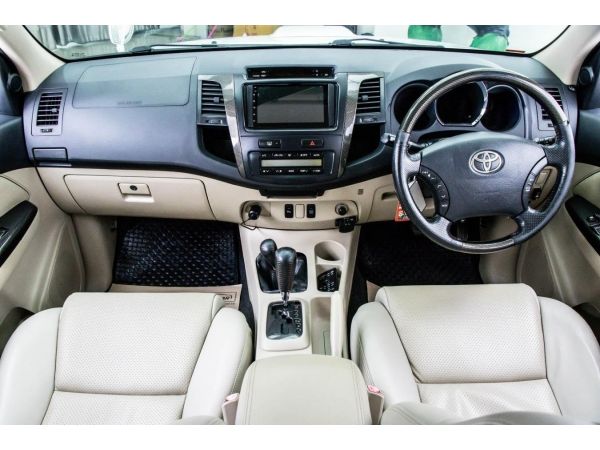 2008 TOYOTA FORTUNER 3.0 V TRD รูปที่ 4