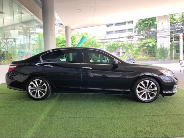 โตโยต้าชัวร์  honda accord 2.0EL ปี 2017 ไมล์แท้แค่ 88,000กม รูปที่ 4