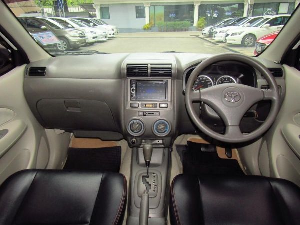 Toyota Avanza 1.5E 2011/AT รูปที่ 4