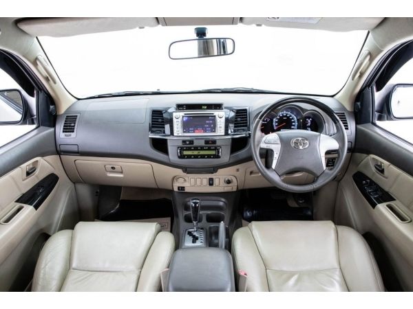 2012 TOYOTA FORTUNER 2.7 V รูปที่ 4