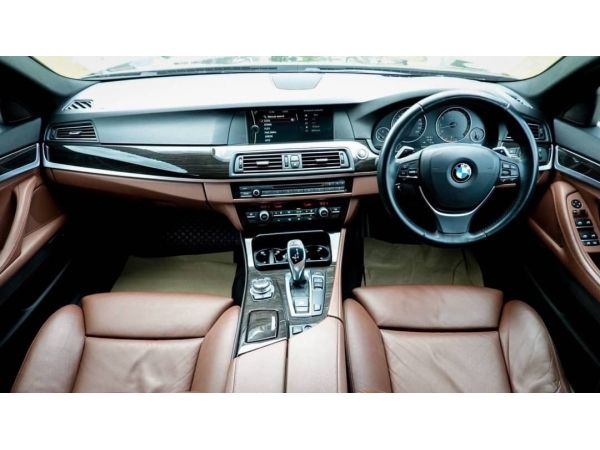 BMW 523i F10 High line ปี2011 รูปที่ 4