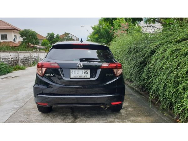 Honda HRV 1.8EL Sunroof 2015 สีดำ  เจ้าของขายเอง รูปที่ 4